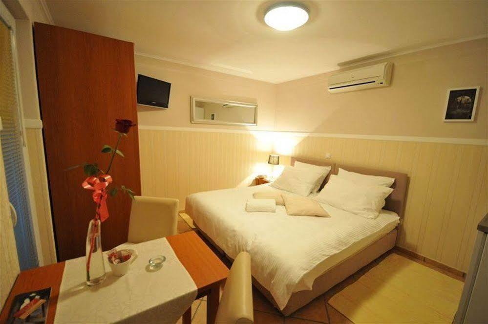 Apartments & Rooms Buble Trogir Exterior foto